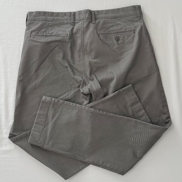 J. Crew Men's 484 Slim-fit Stretch Chino Pant Size: 34x30 NEW! - Picture 3 of 3